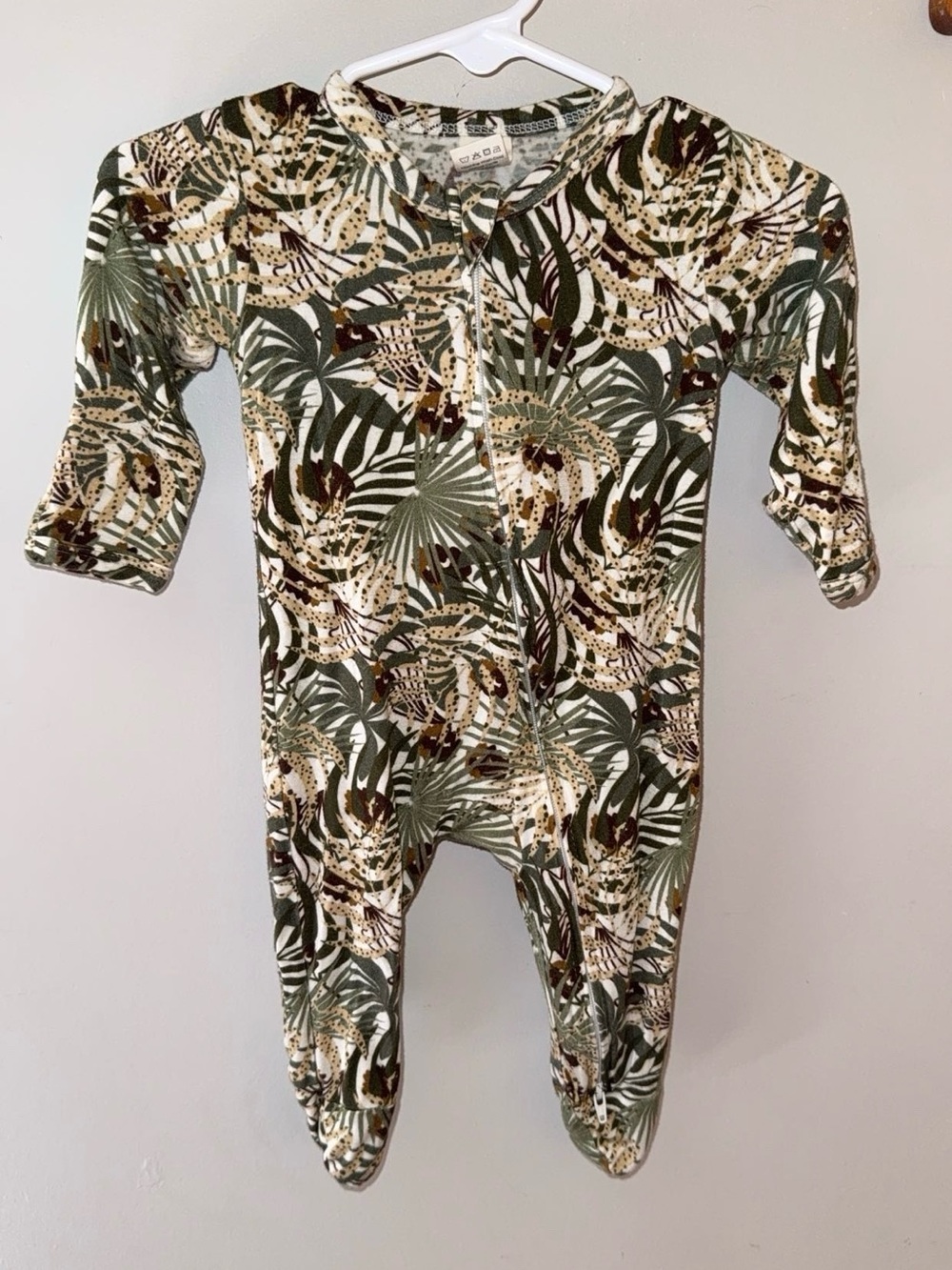 Larkspur Baby Company Bamboo Jungle / Safari Safari Zippy Sleeper 0-3 months